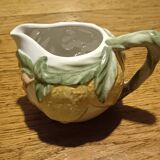 Small jug / milk pot Barbotine