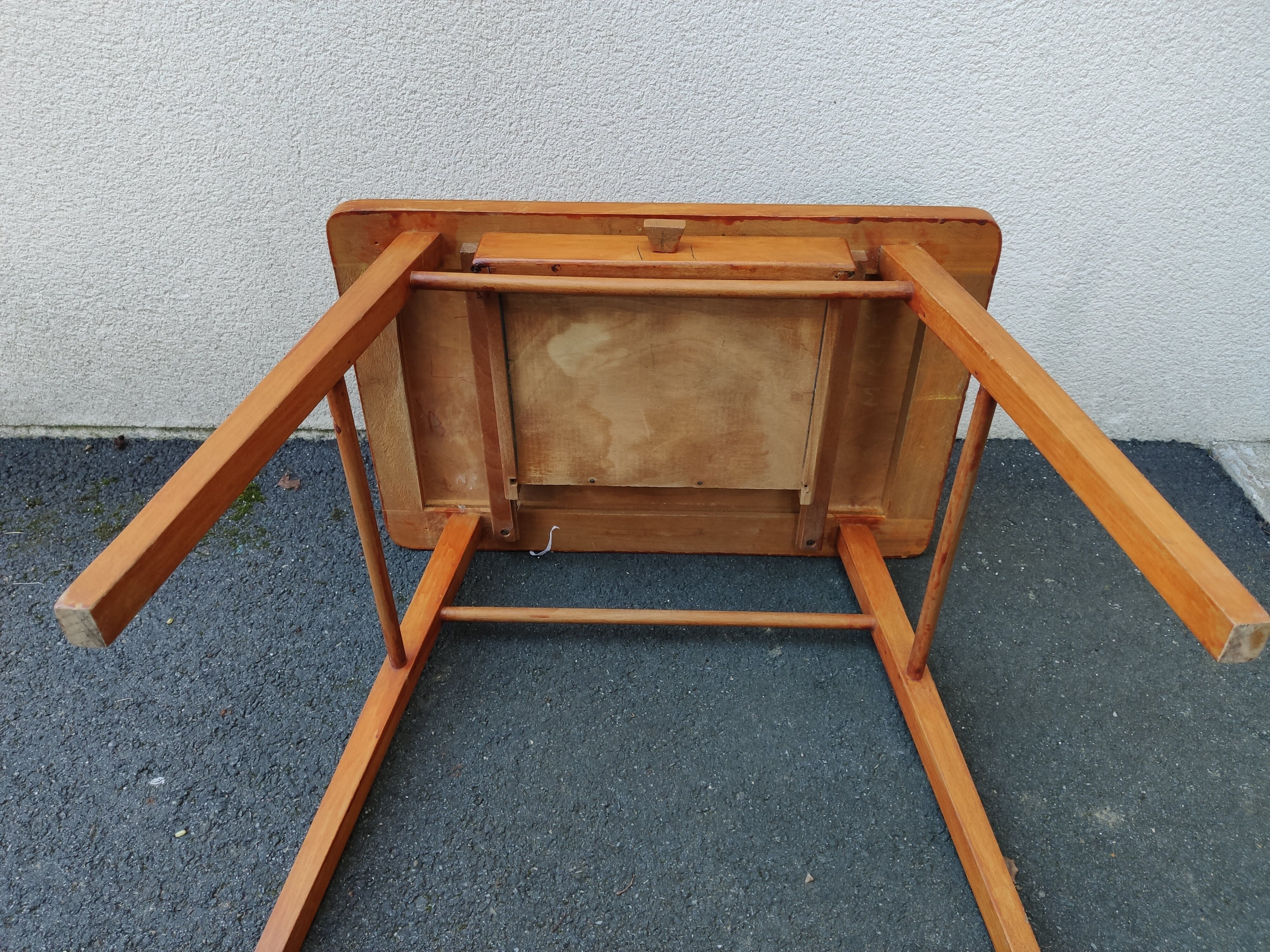 Baumann child desk with chair