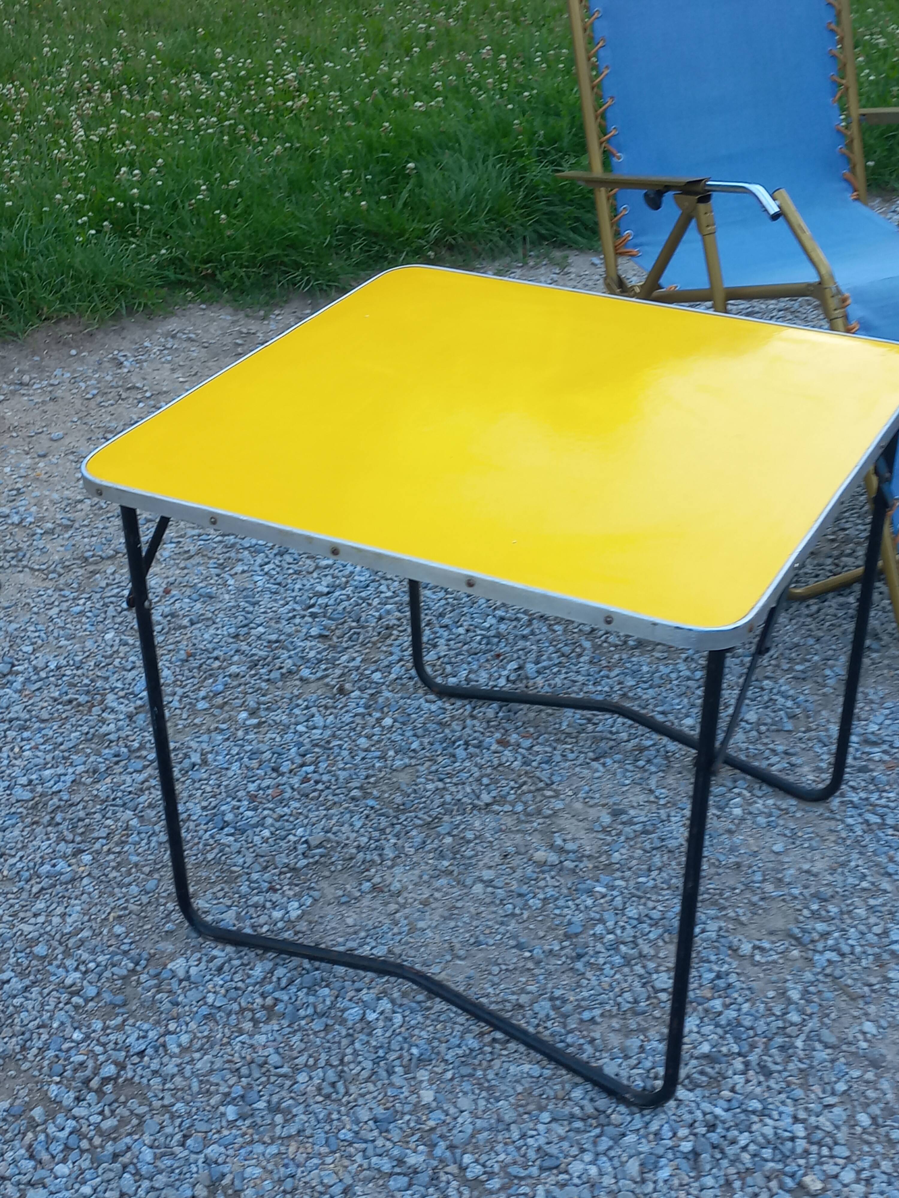 Set of 3 vintage lafuma sun loungers canvas and tubes + table