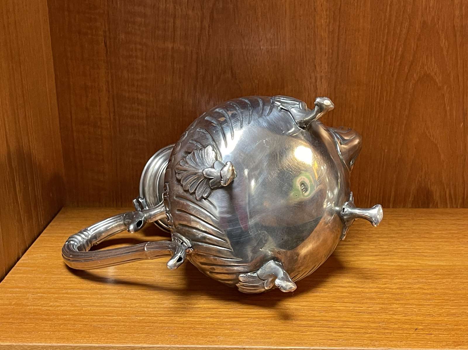 English silver metal pourer