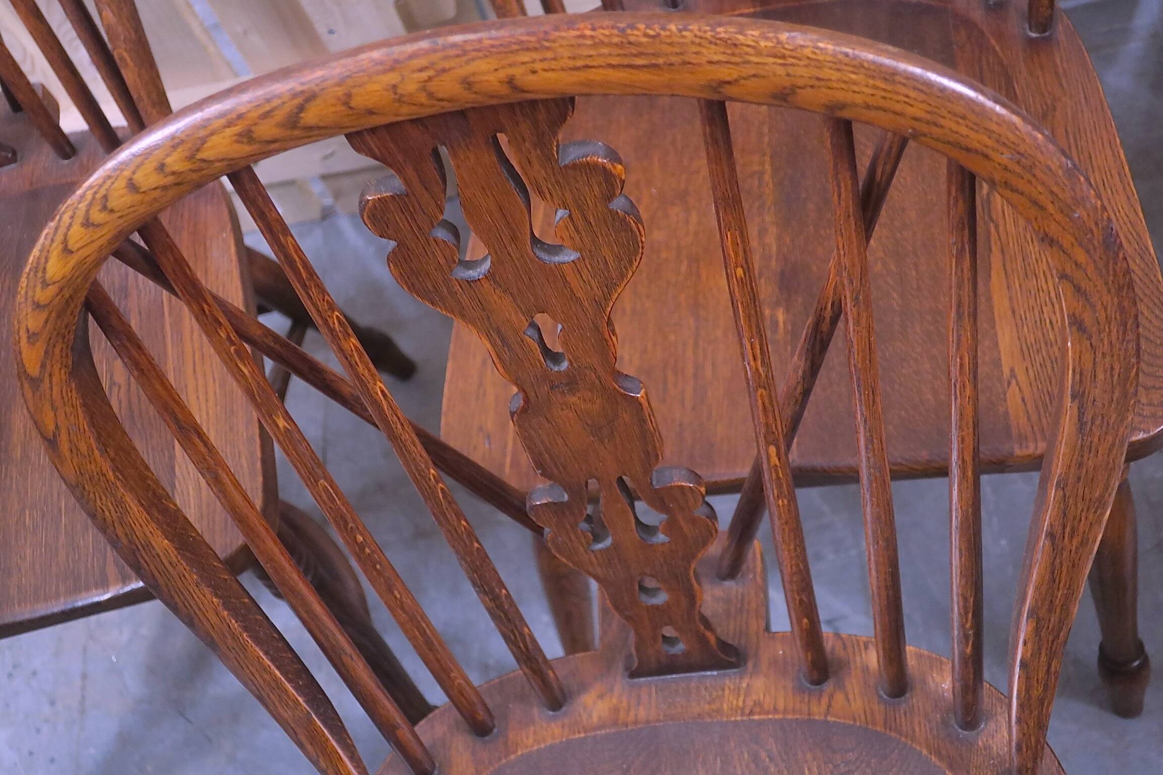 Mid century set of 6 solid oak lyre-back Windsor chairs, 1960s