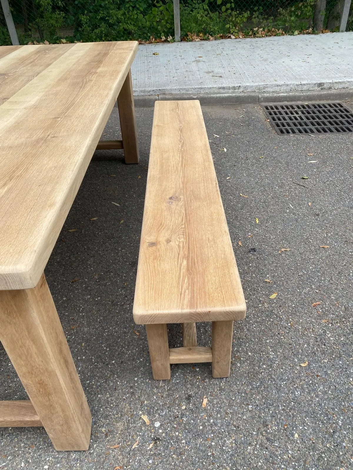2 stripped farmhouse benches in solid oak, 1970, 175cm.