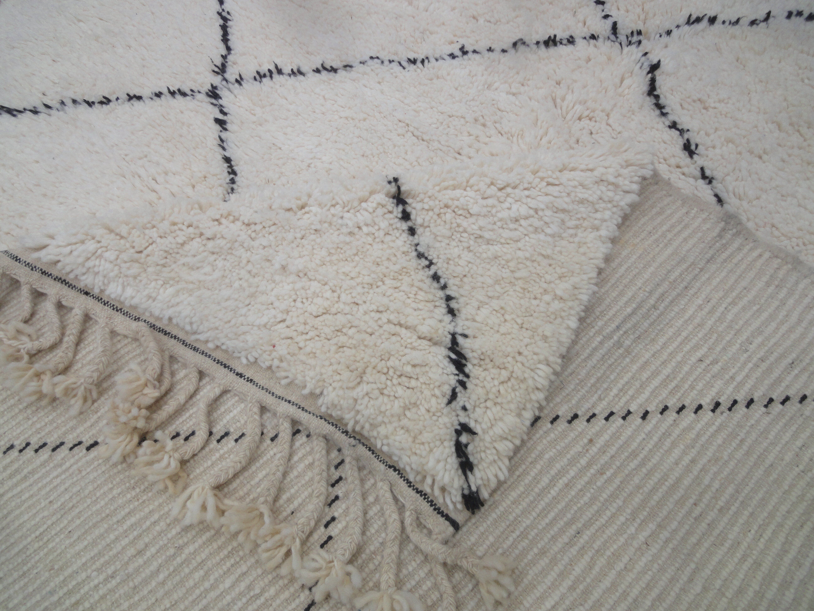 Carpet beni ourain 285 x 210 cm