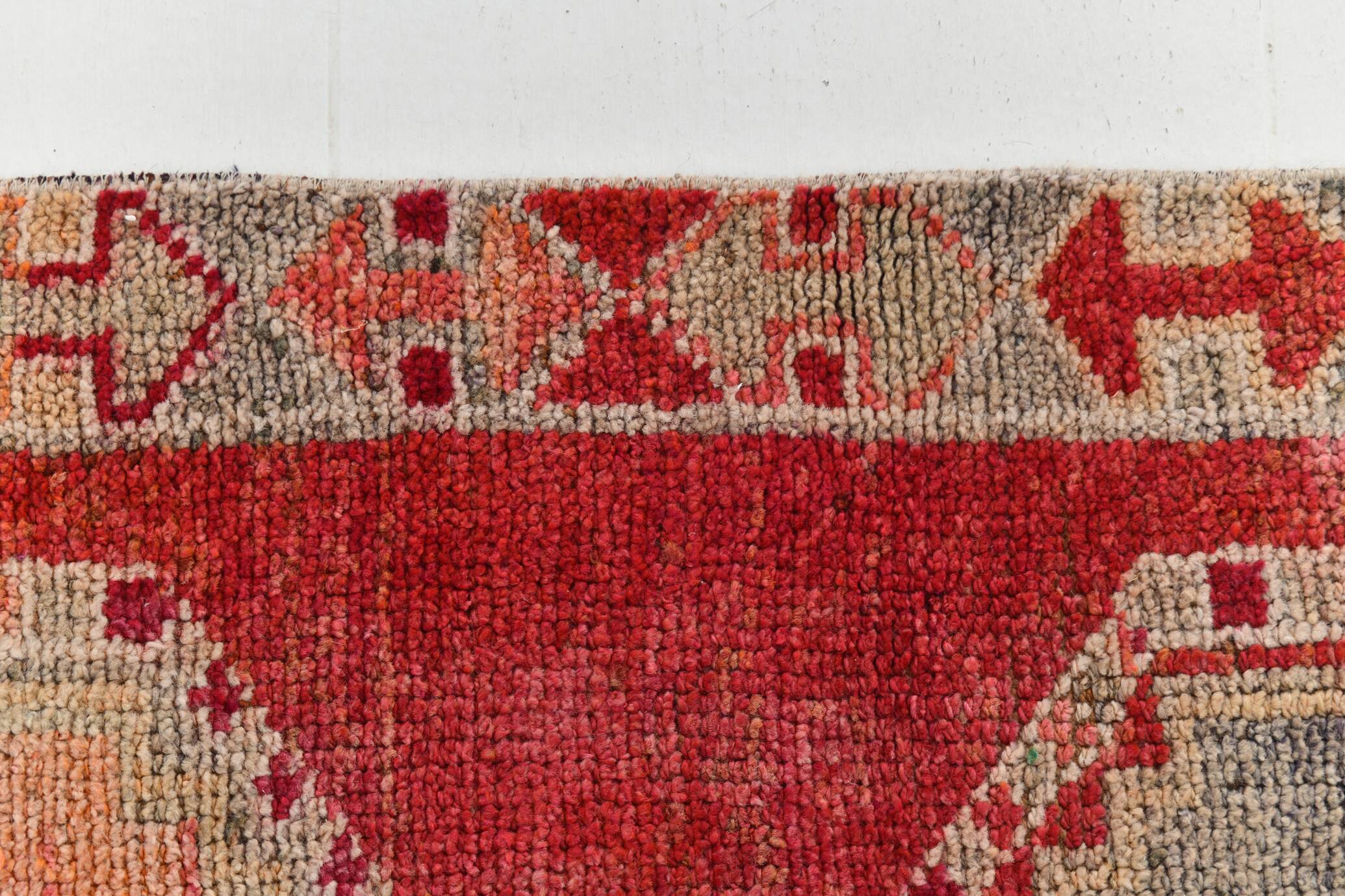 Tapis kilim ancien tons rouges et gris, motifs géométriques turcs,99x343 Cm