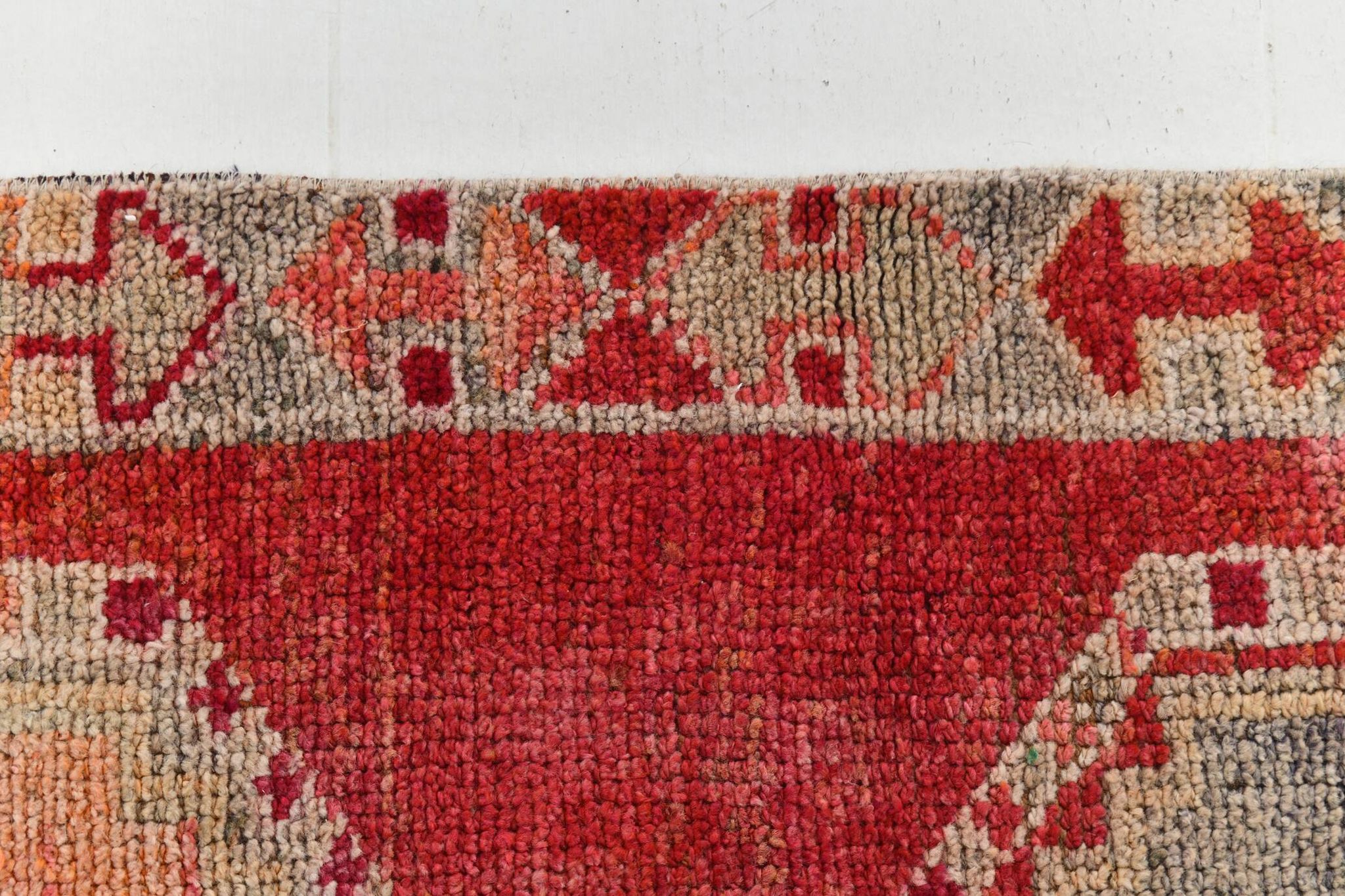 Tapis kilim ancien tons rouges et gris, motifs géométriques turcs,99x343 Cm
