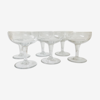 Champagne cups