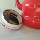 Vintage enamelled sheet metal kettle