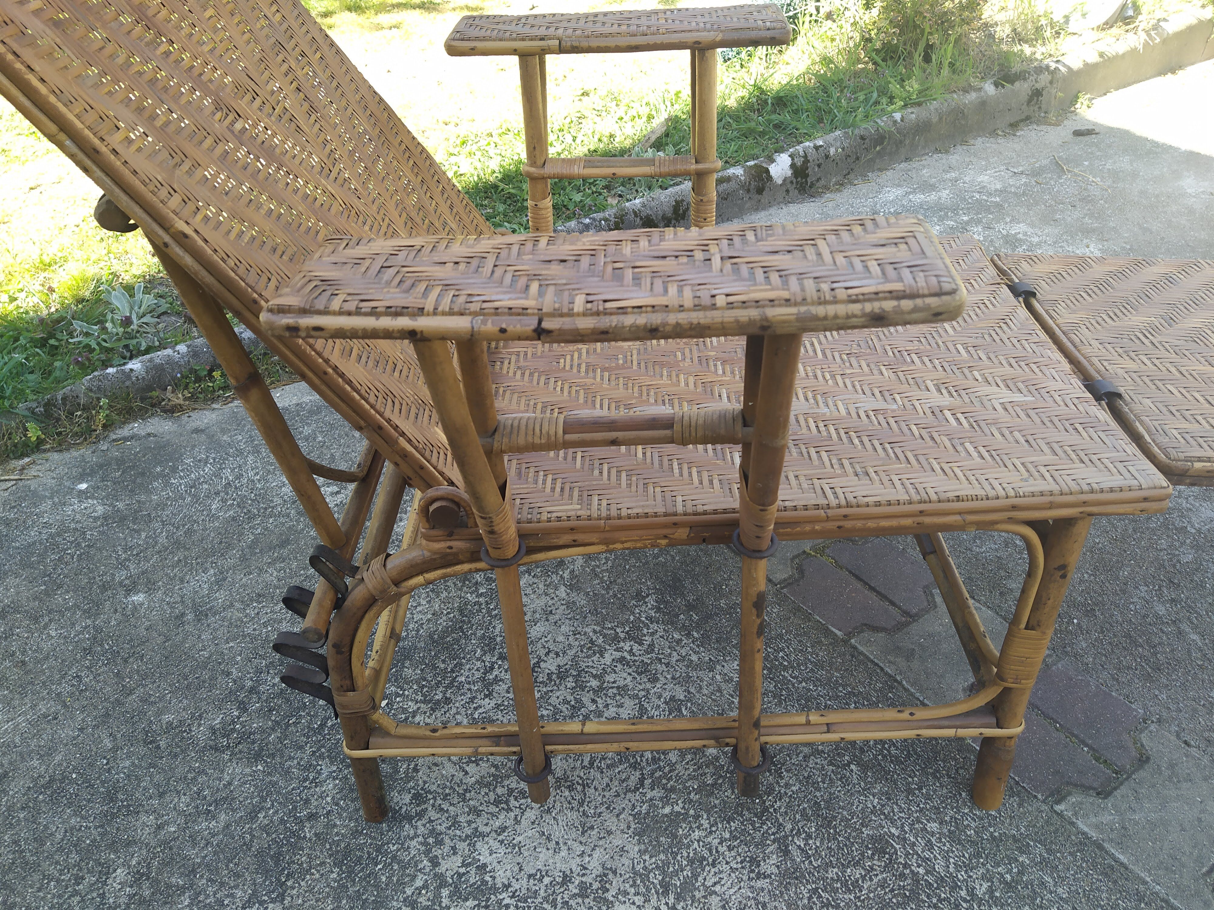 Former rattan and bamboo lounge chair in 1920