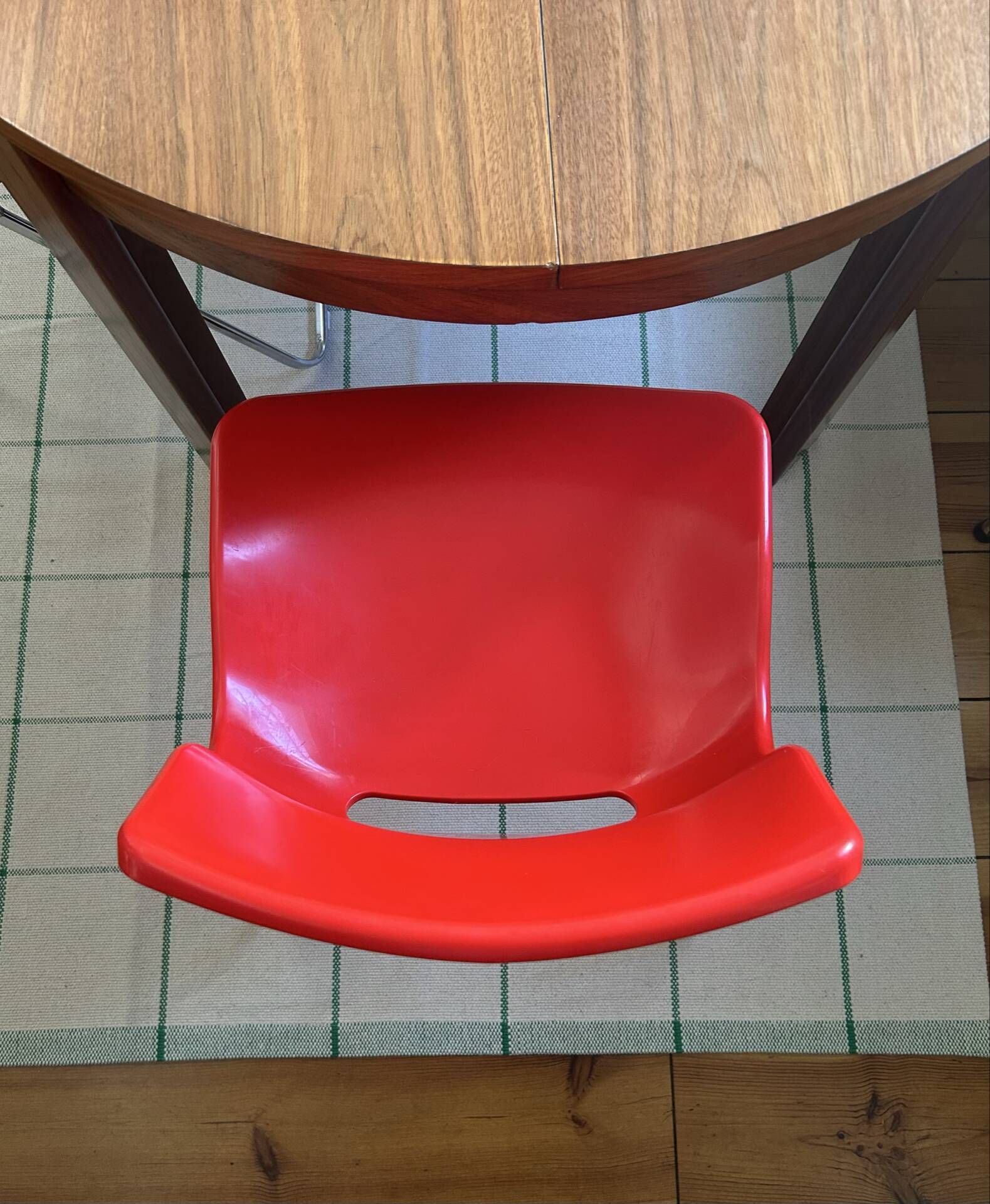 Red vintage 90's Ikea chair