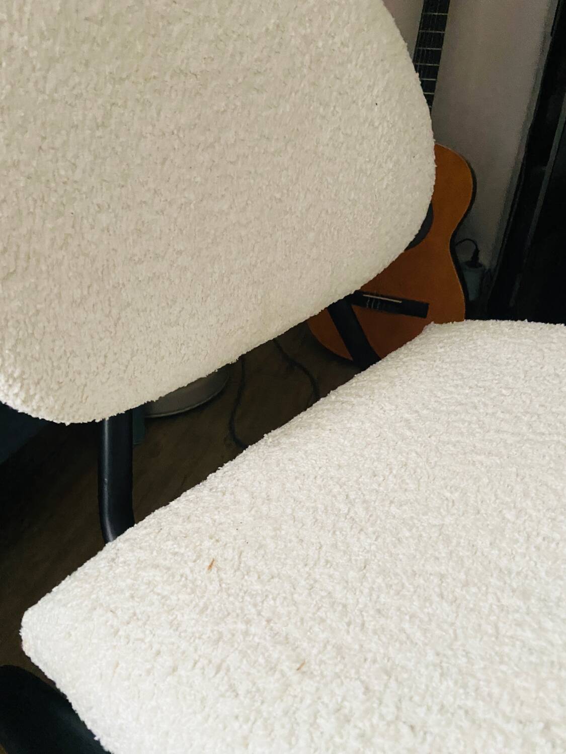 Fauteuil blanc bouclette