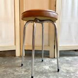 Tabouret en métal chromé et skaï fauve années 1950