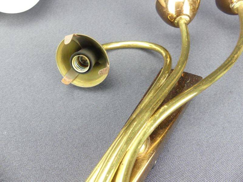 Vintage brass wall light with 3 glass tulips.