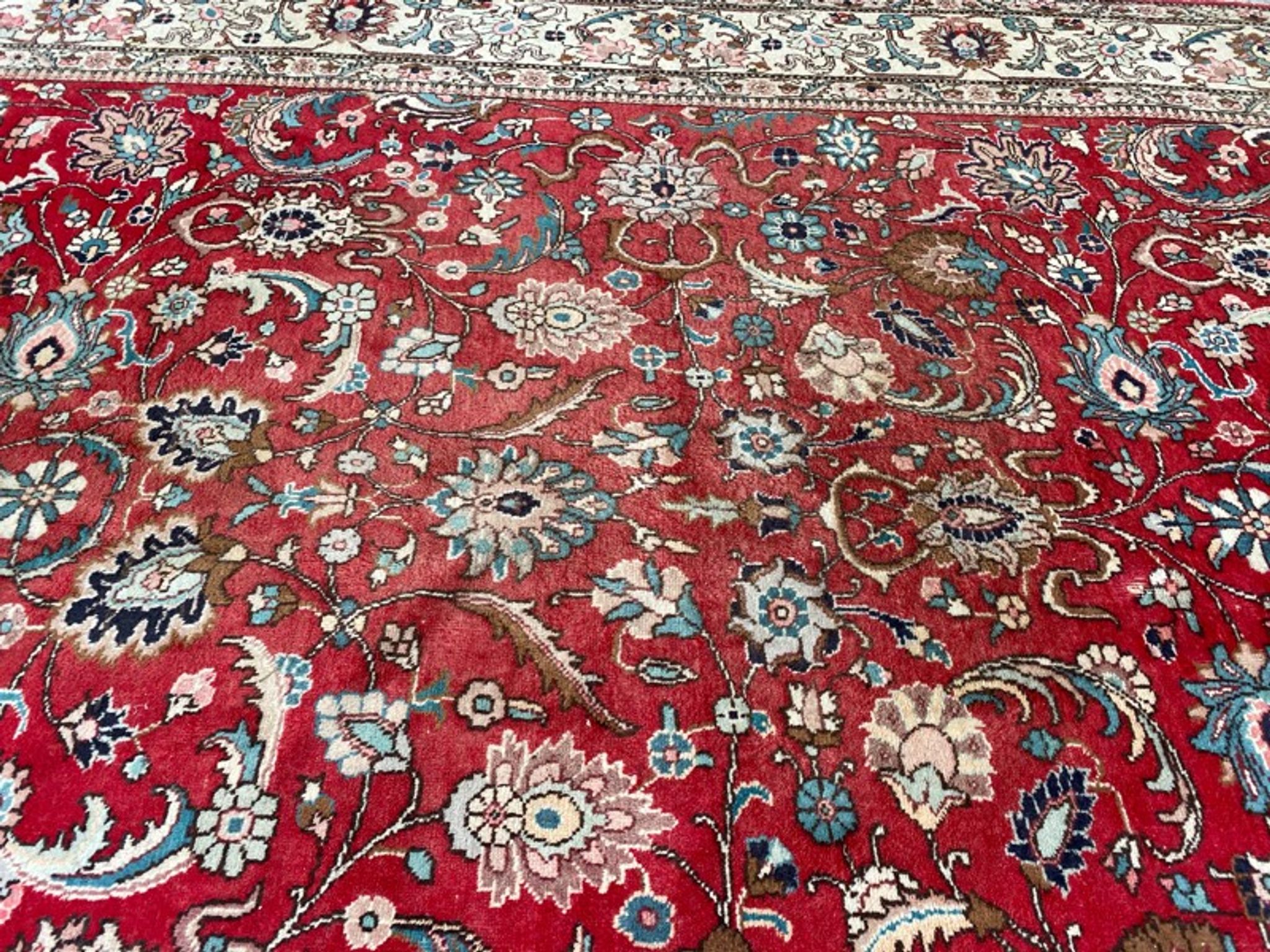 Large vintage Persian carpet tabriz 244x344 cm