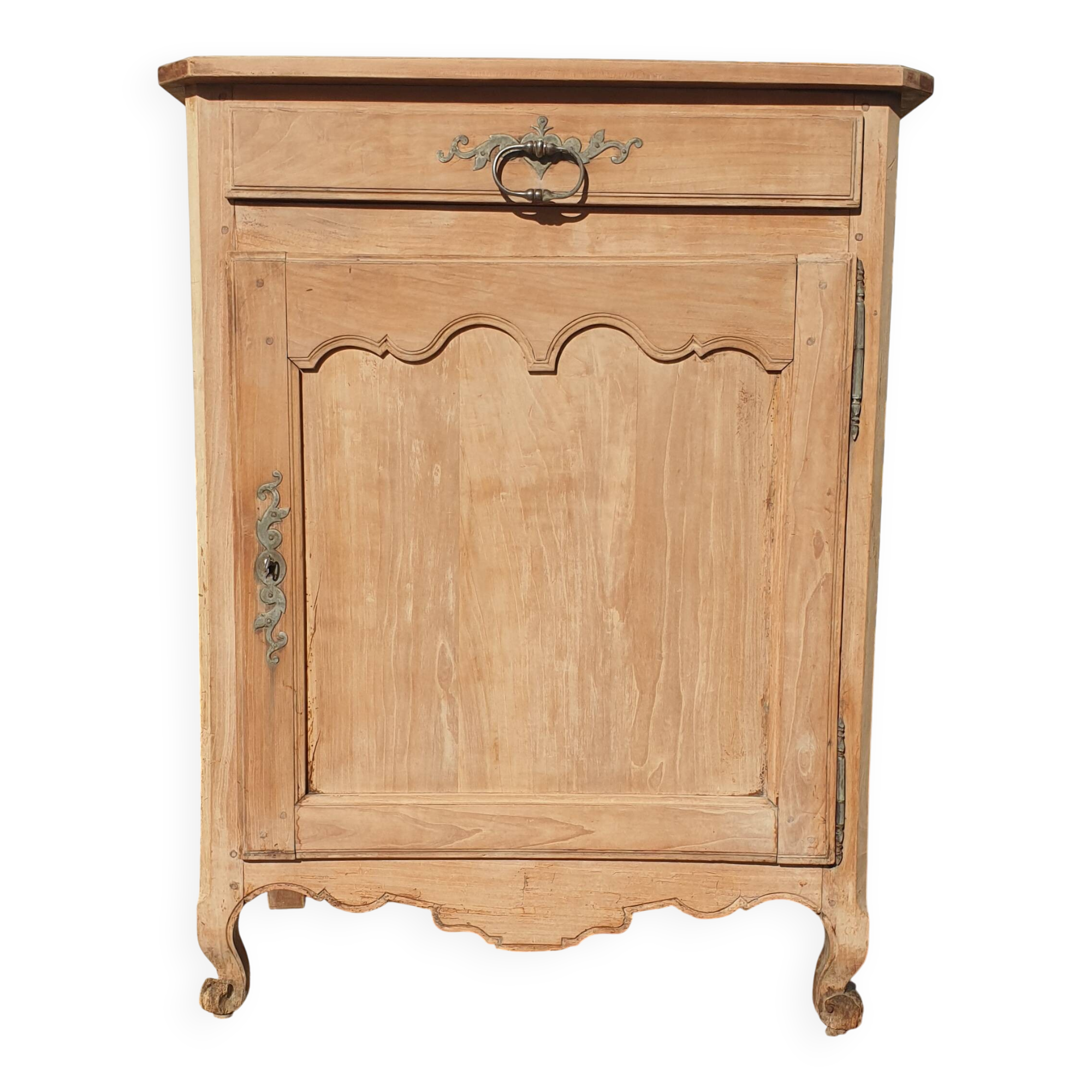 Confiturier en bois naturel, ferronneries en fer forgé