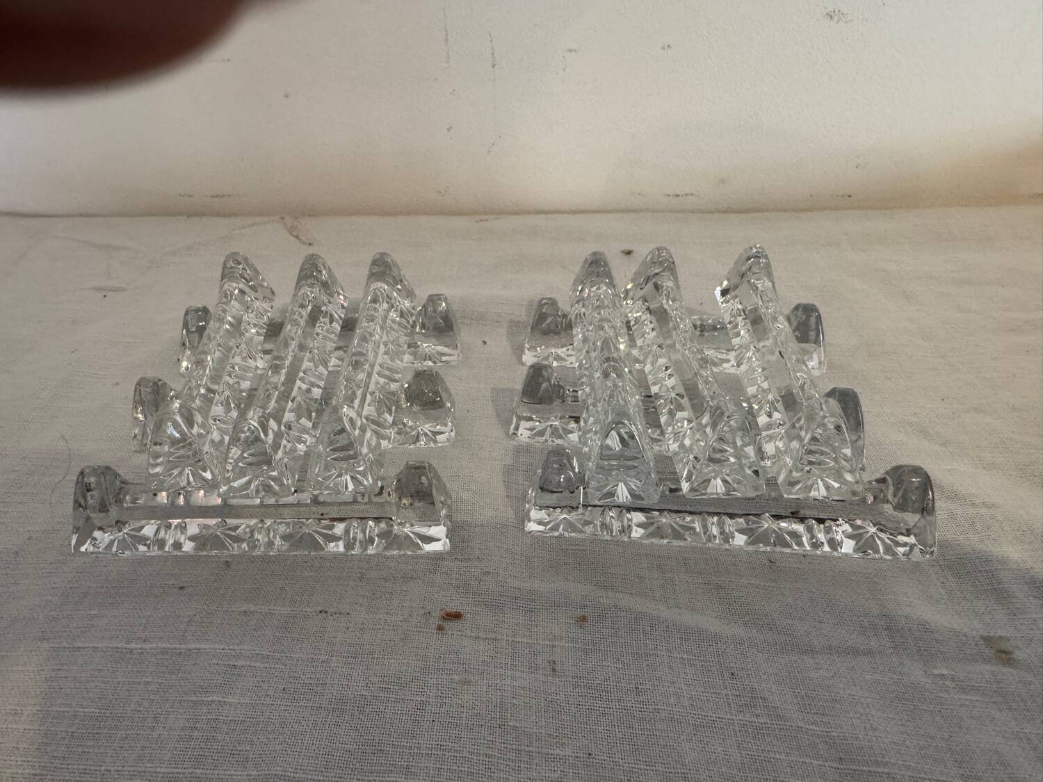 Crystal knife holder