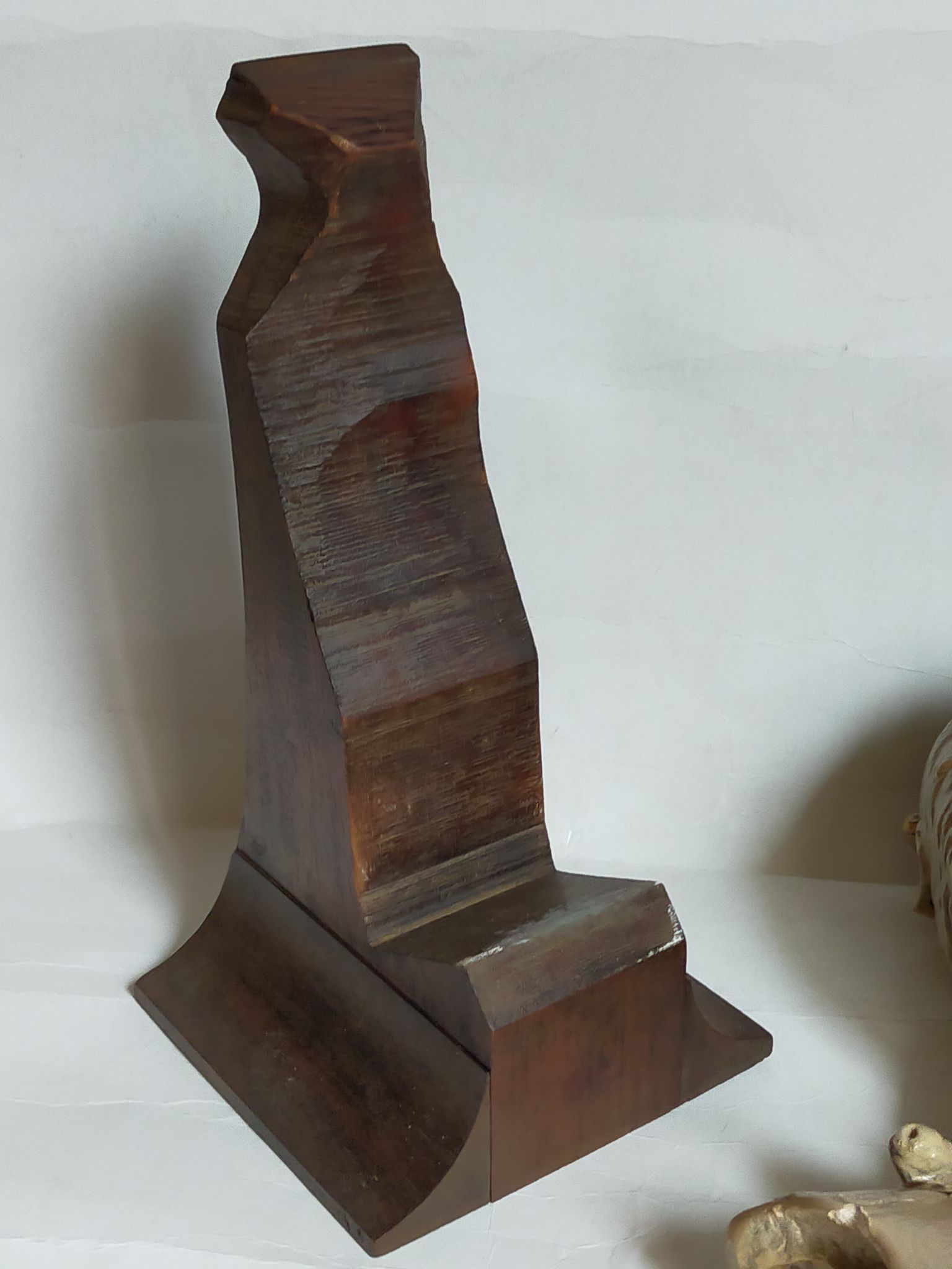 Bust of a woman "the elegant"XIXth in painted plaster signed on its solid wood base