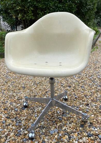 Fauteuil à roulettes Eames édition H.Miller
