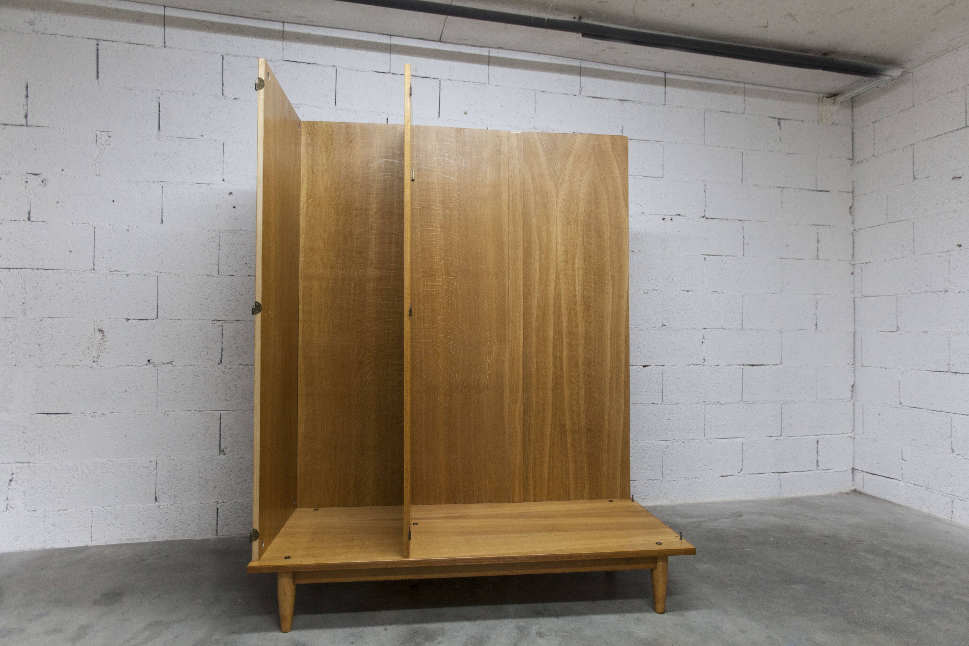 Scandinavian 3-door wardrobe in blond teak