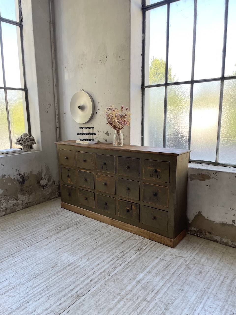 Green patina workshop furniture