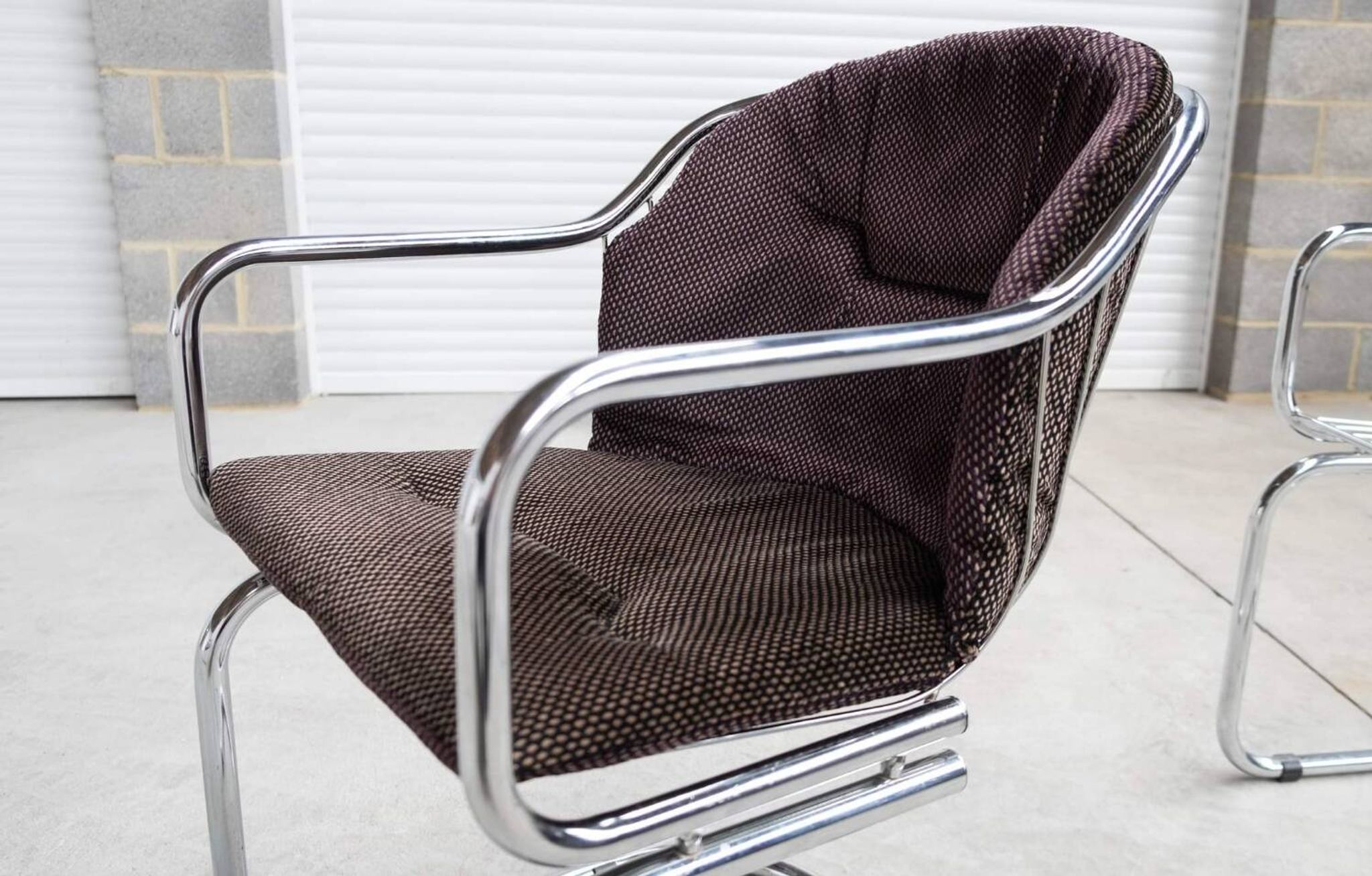 Pair of vintage chrome chairs in Rinaldi style
