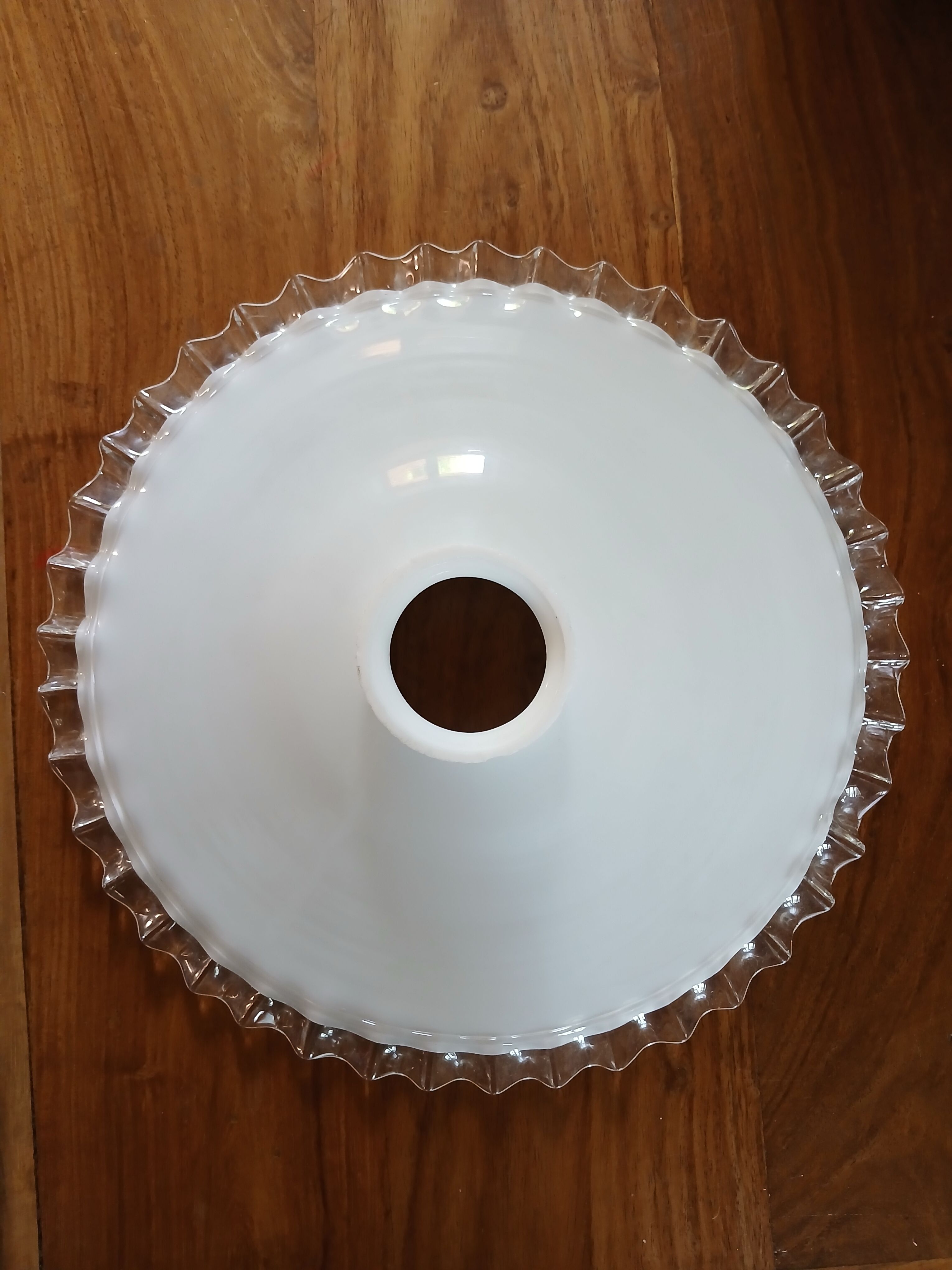 Old opaline lampshade/suspension