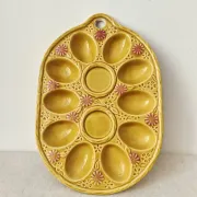 Vintage egg plate in majolica - 1970s