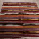 Tapis d"orient.172x166 cm