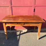 Sliding drawer farm table