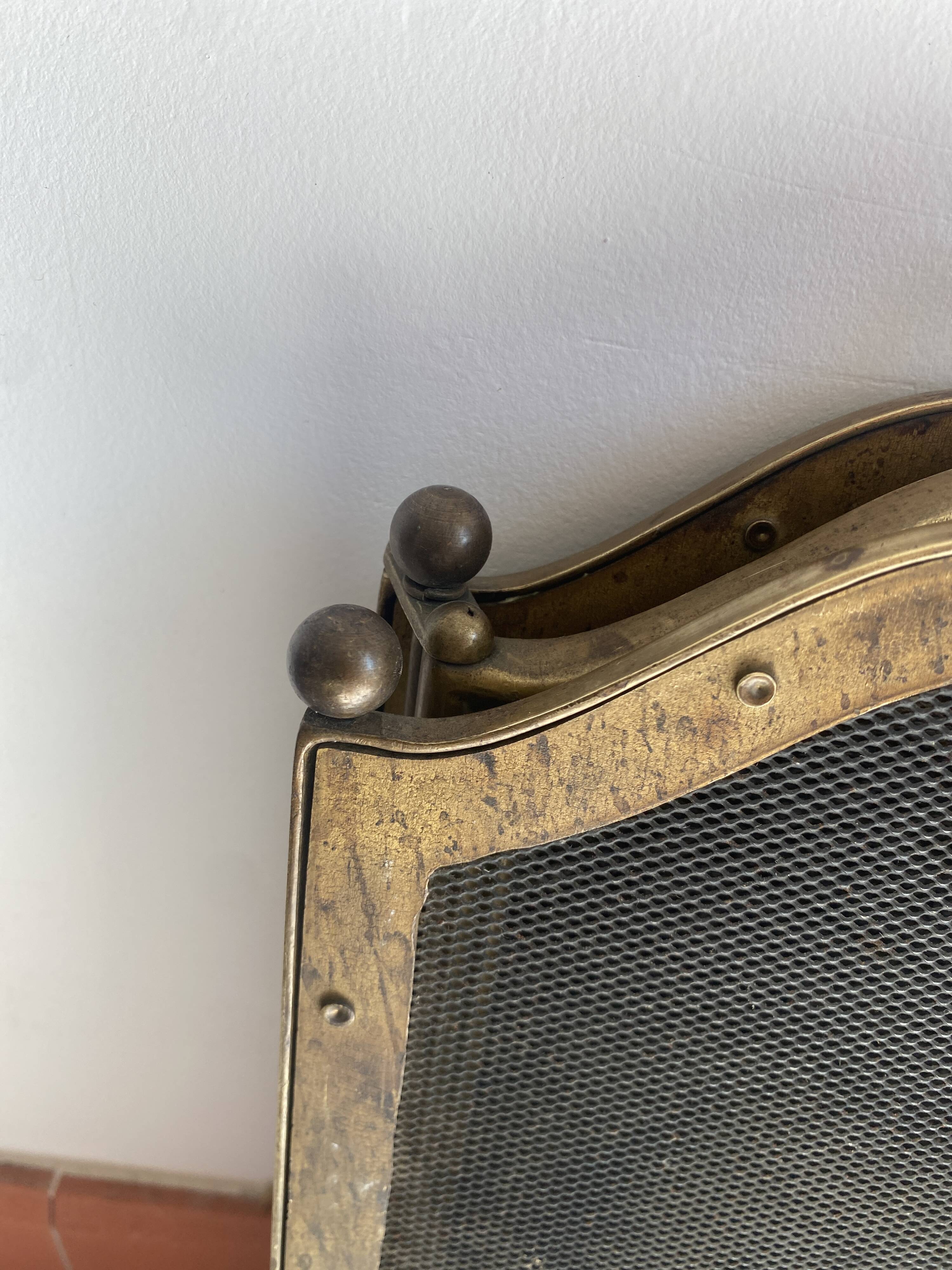 Small fireplace screen