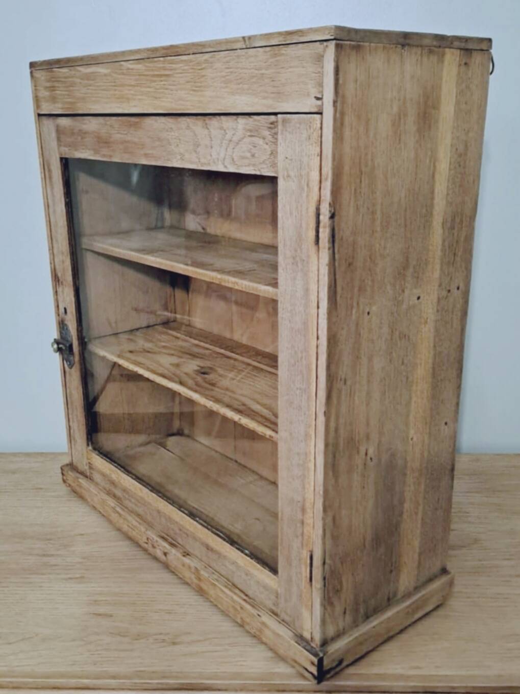 Vitrine murale rustique