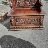 Banc coffre style Henri II en noyer