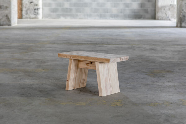 Tabouret Japonais en pin massif des Landes