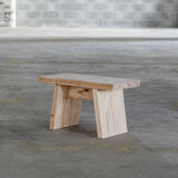 Japanese stool in solid pine from the Landes