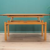 Table en hêtre, design danois, années 1980, fabricant : OFM