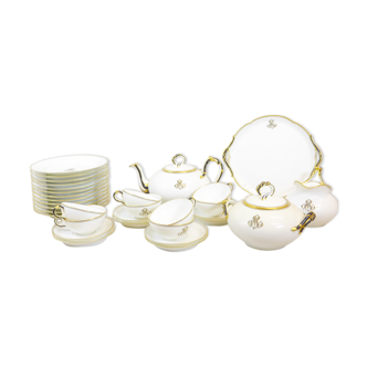 Jean Pouyat Limoges 32-piece porcelain service