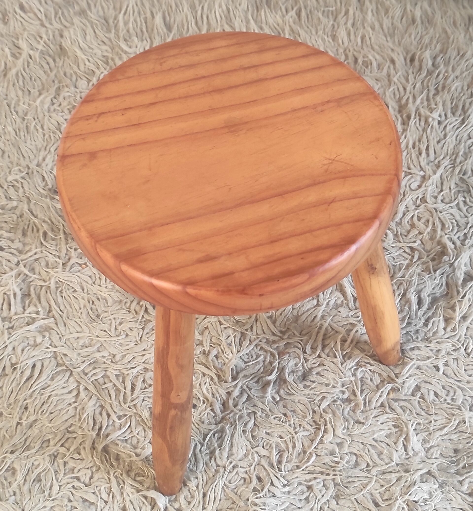 Tabouret tripode en bois massif années 60
