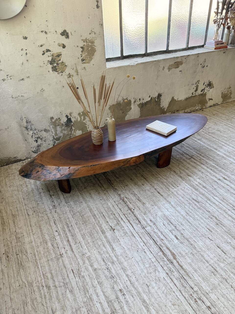 Table basse années 50 plateau bois exotique XXL