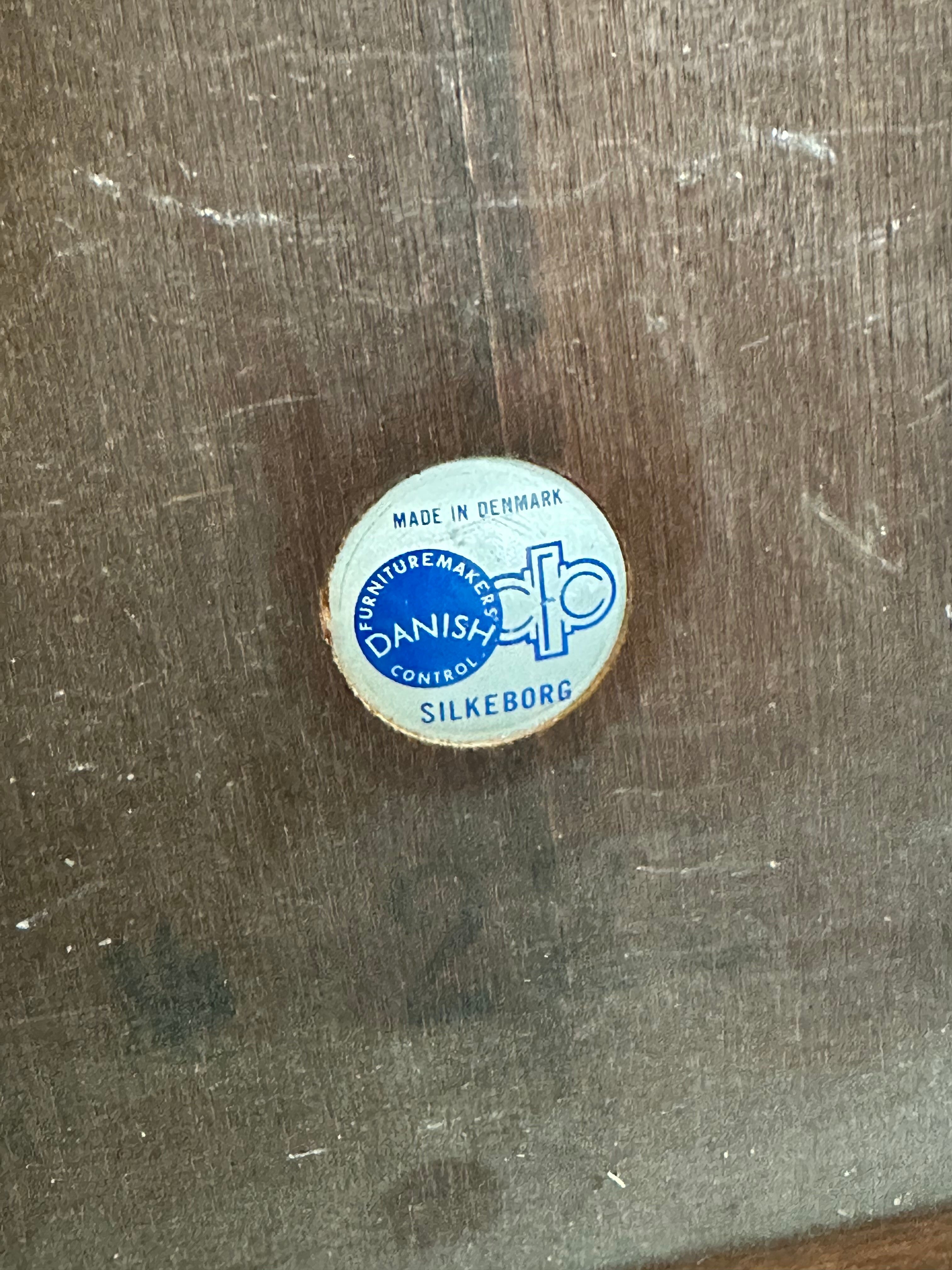 Coffee table side table by Johannes Andersen for Silkeborg, 60.70