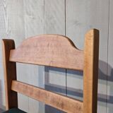 4 chaises en bois massif