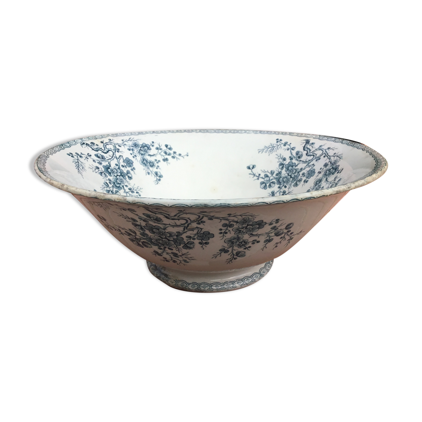 Gien's earthenware salad