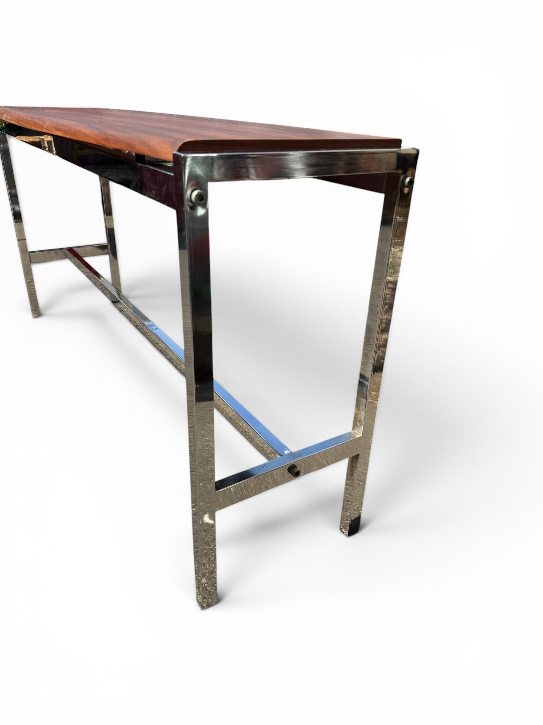 Curved base console in Scandinavian design – mahogany and chrome