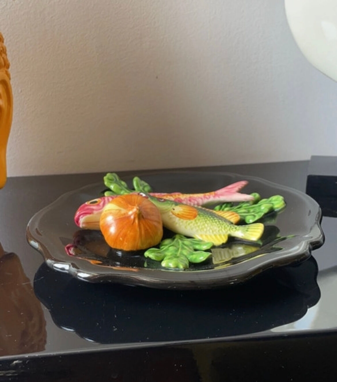 Plate deceived the eye