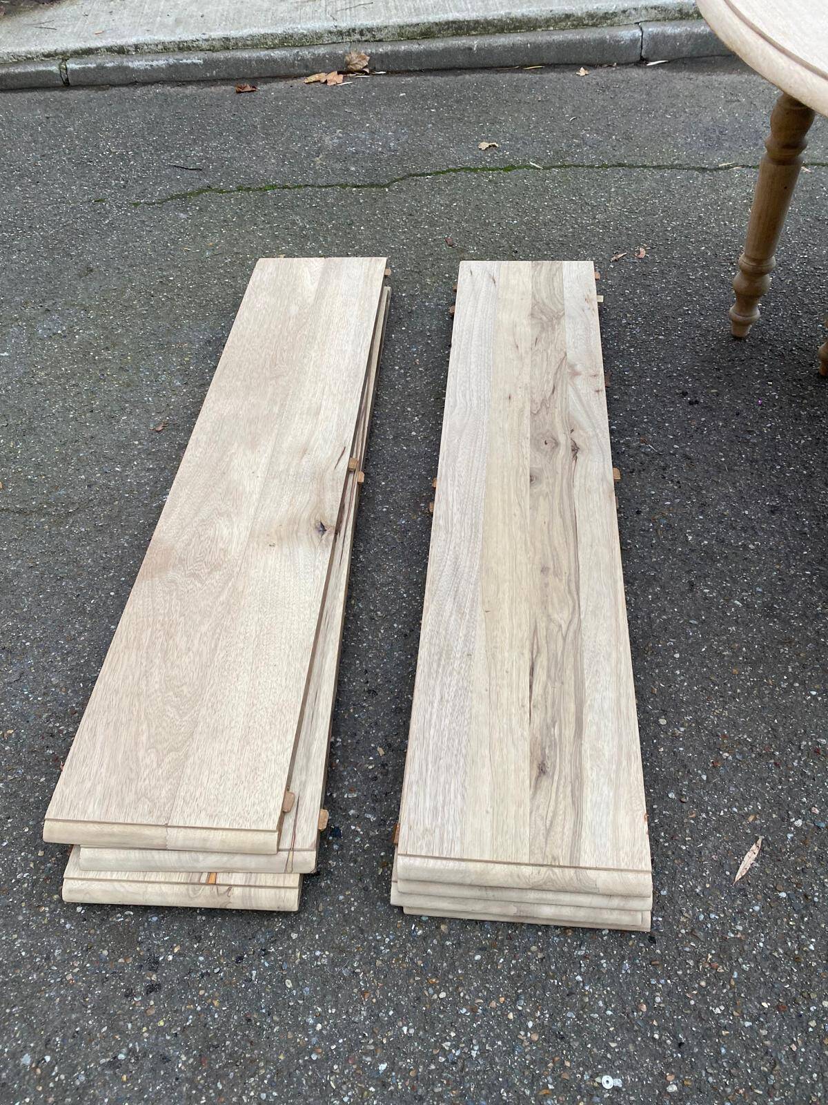 Louis Philippe extendable dining table with 8 leaves, renovated, 350cm, 19th century.