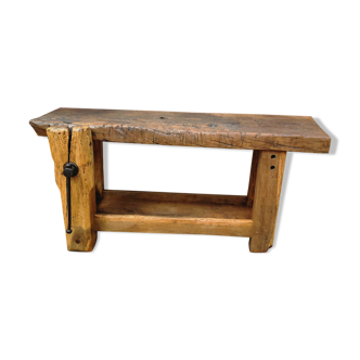 Carpenter's workbench