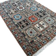 Moroccan rug made of pure wool and handmade, 220cm x 150cm.