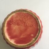 St Clement's pot pottery