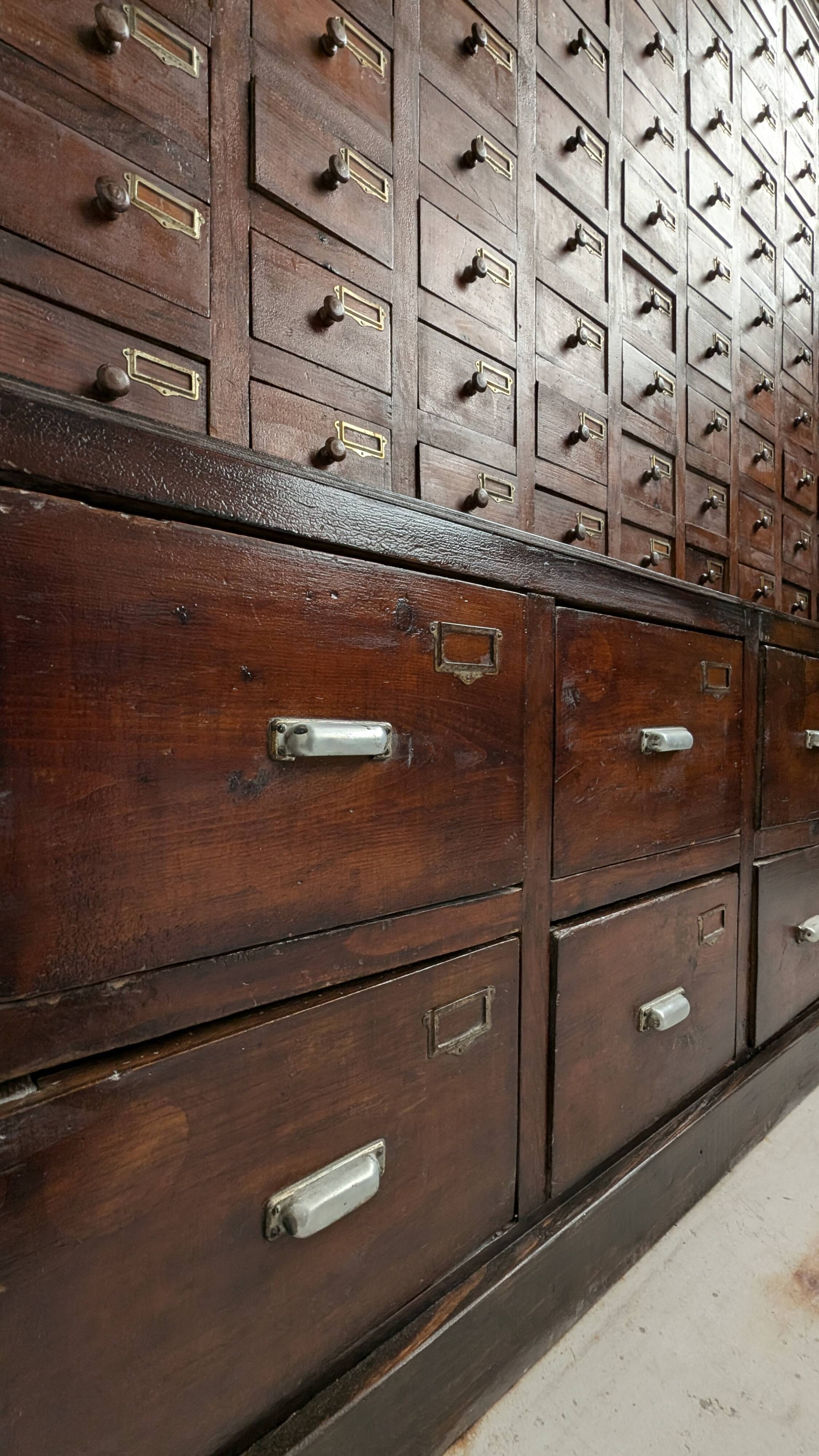 Grainetier, antique trade furniture