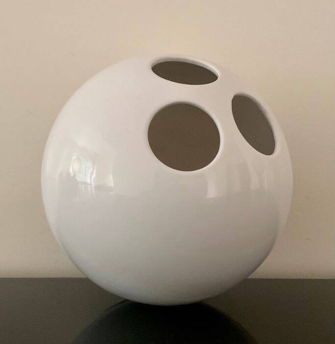 Spherical Vase • Bowling • Vitreous Porcelain • Enzo Bioli • Il Picchio • 1970