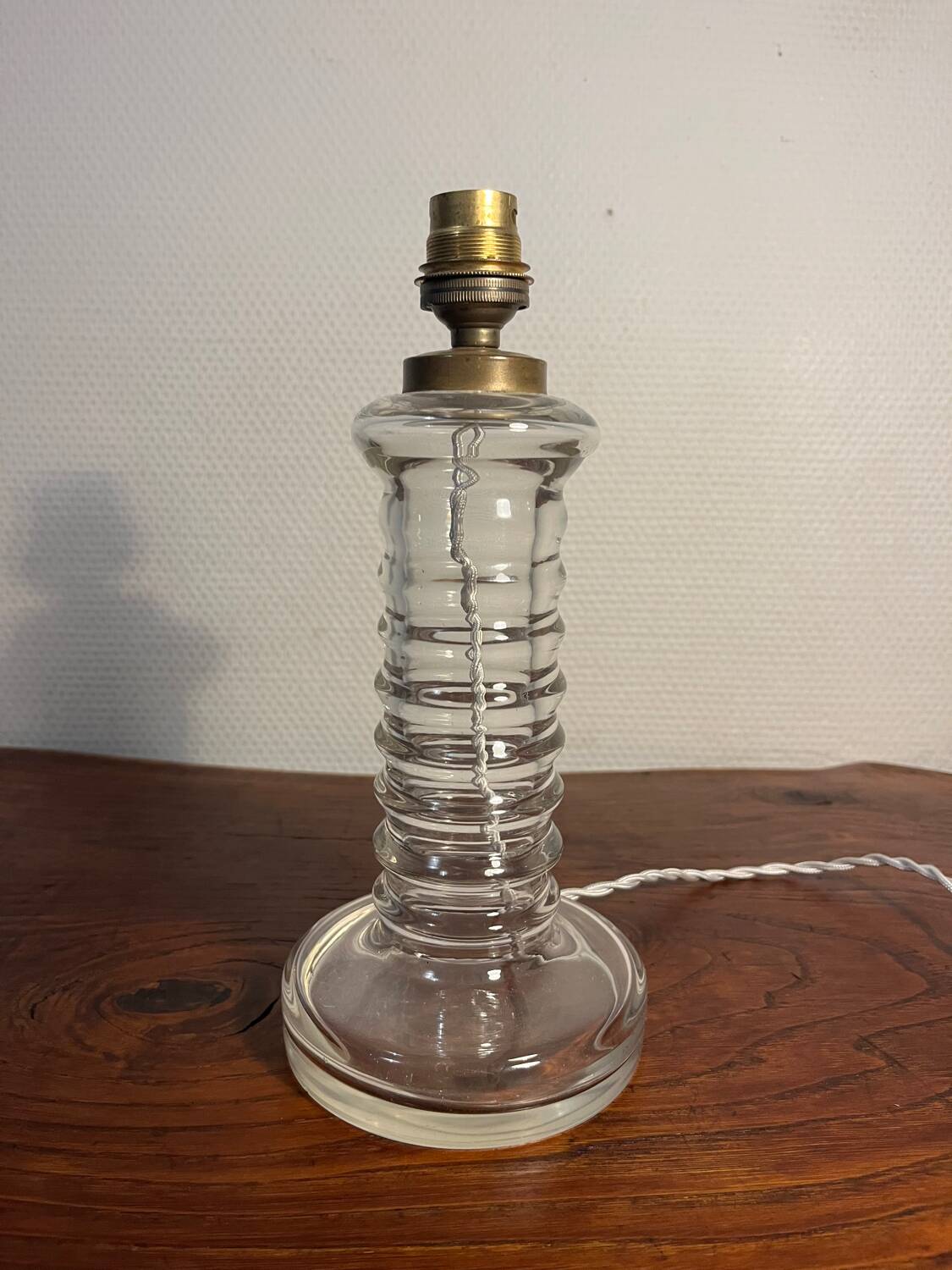 Clear glass lamp bulb