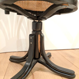 Black swivel office chair